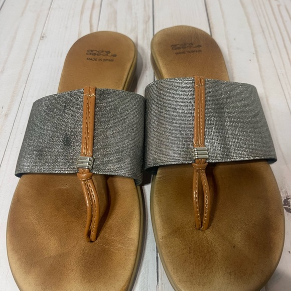 Andre Assous Sandals - Picture 6 of 6